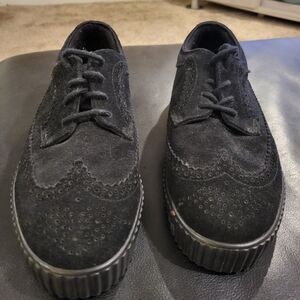 Mens shoes